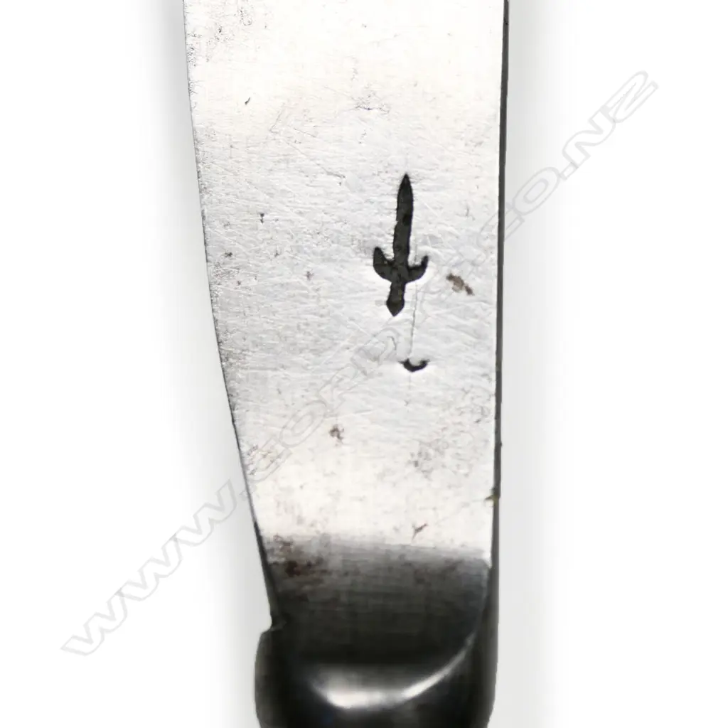 A pair of George III silver and tortoiseshell handled knife and fork, Image 1++