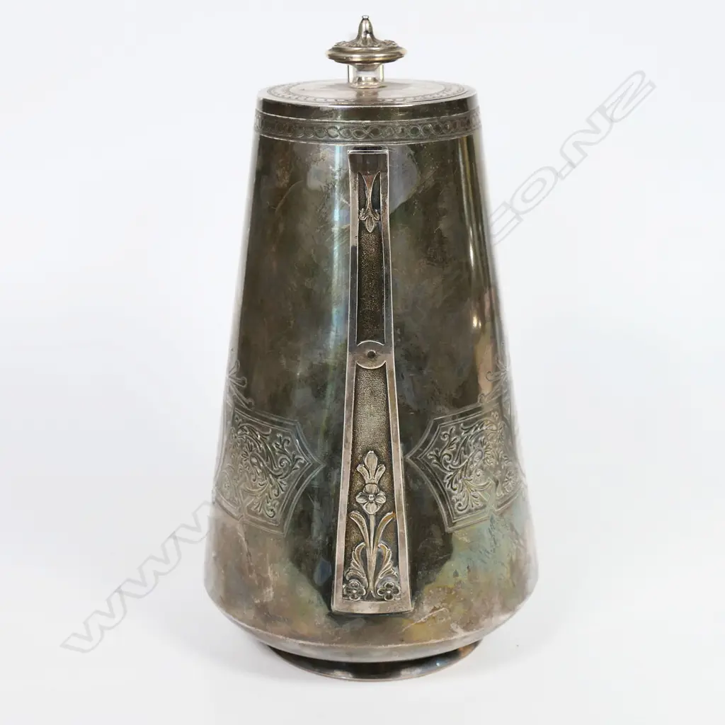 A Victorian Arts & Crafts silver coffee pot, Image 1++