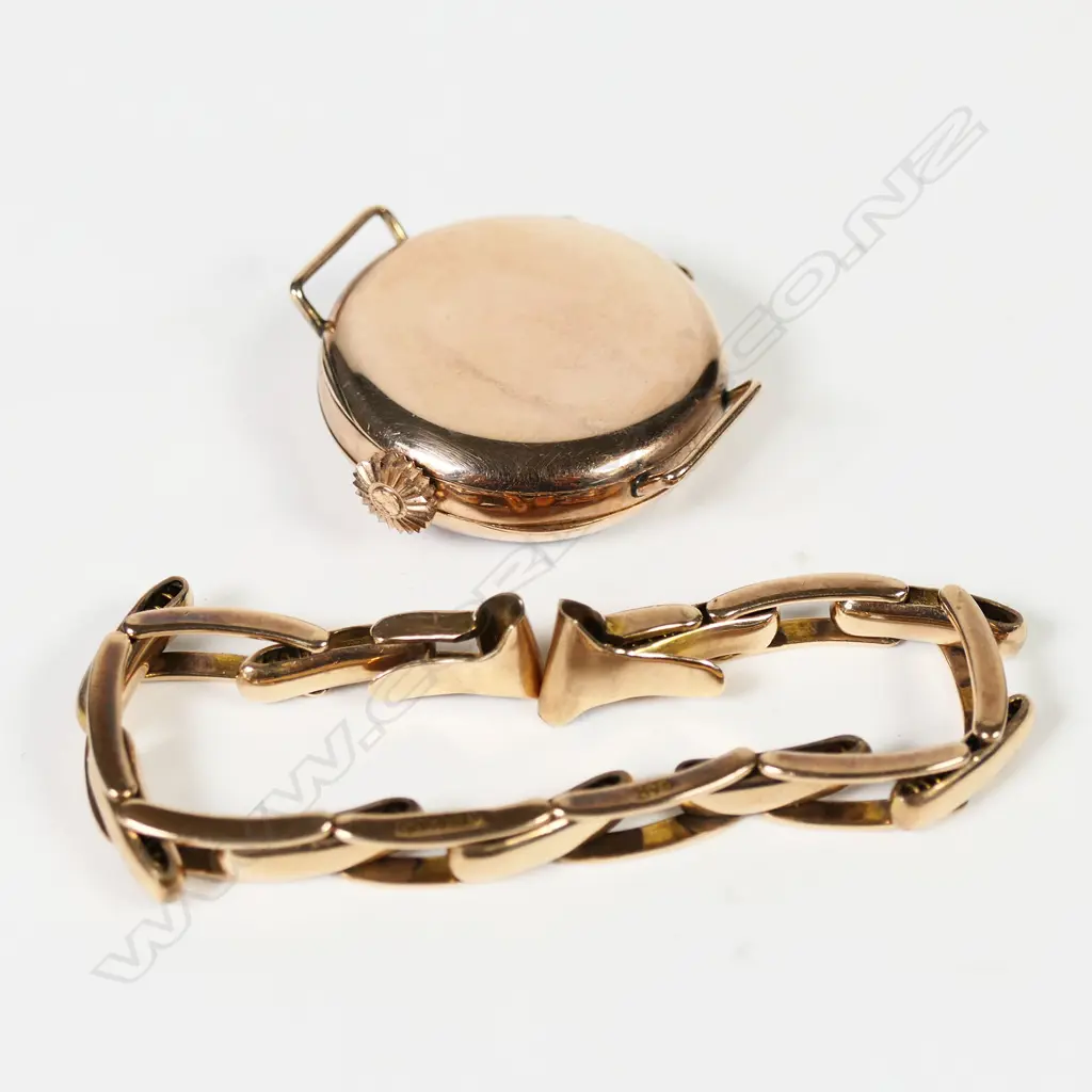 A ladies vintage 9ct rose gold Rolex wrist watch, Image 1++