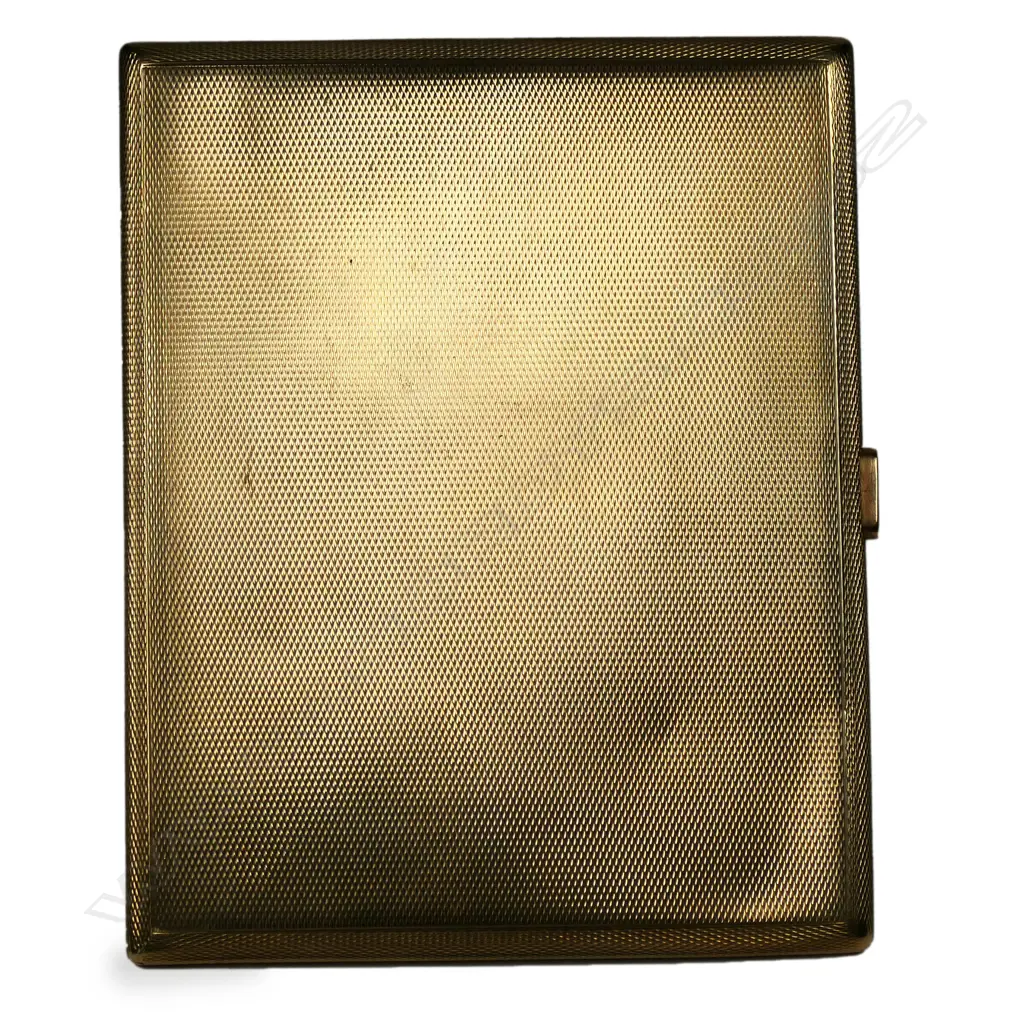 A 9ct gold cigarette case, Image 1++