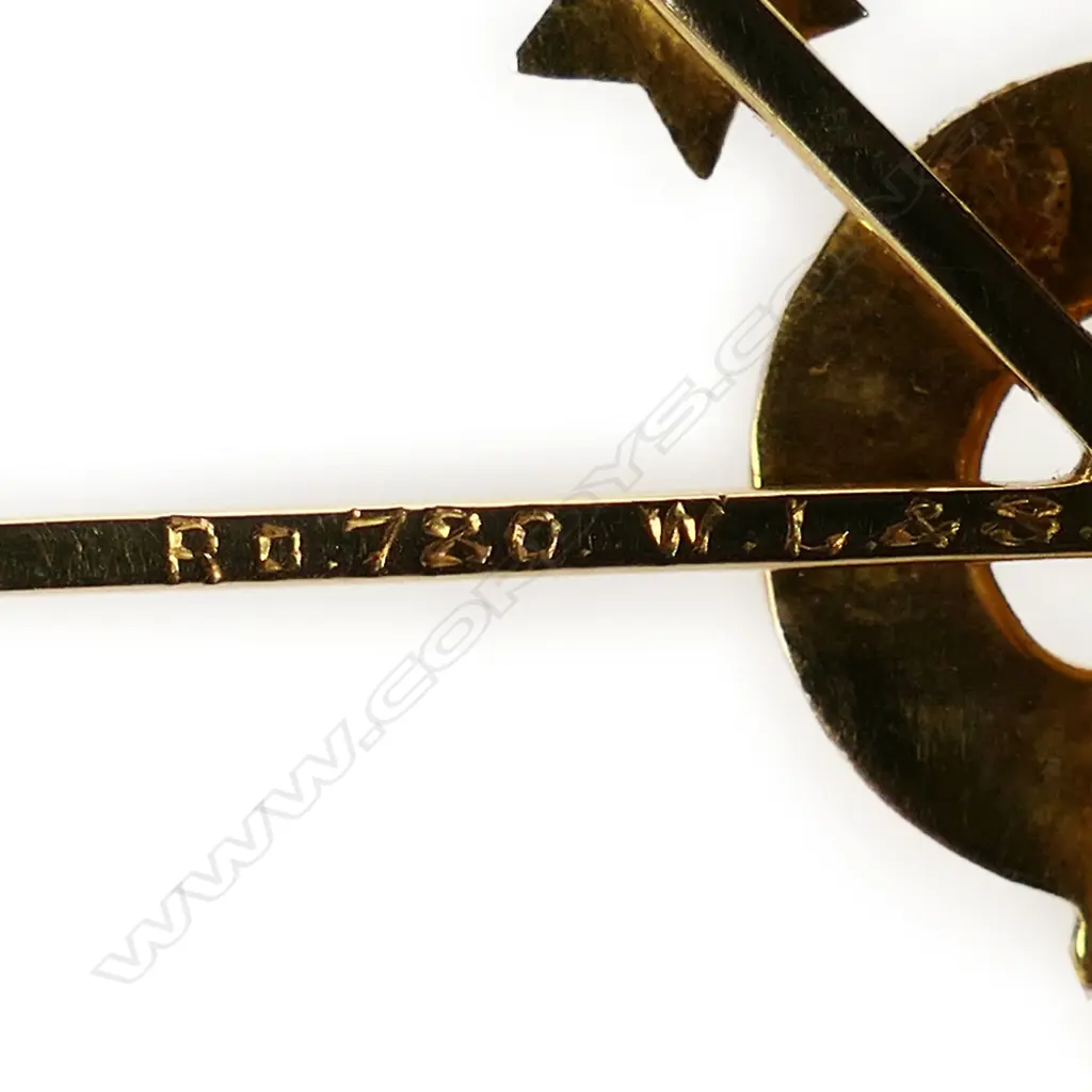 A William Littlejohn 15ct gold Anzac sweetheart brooch, Image 1++