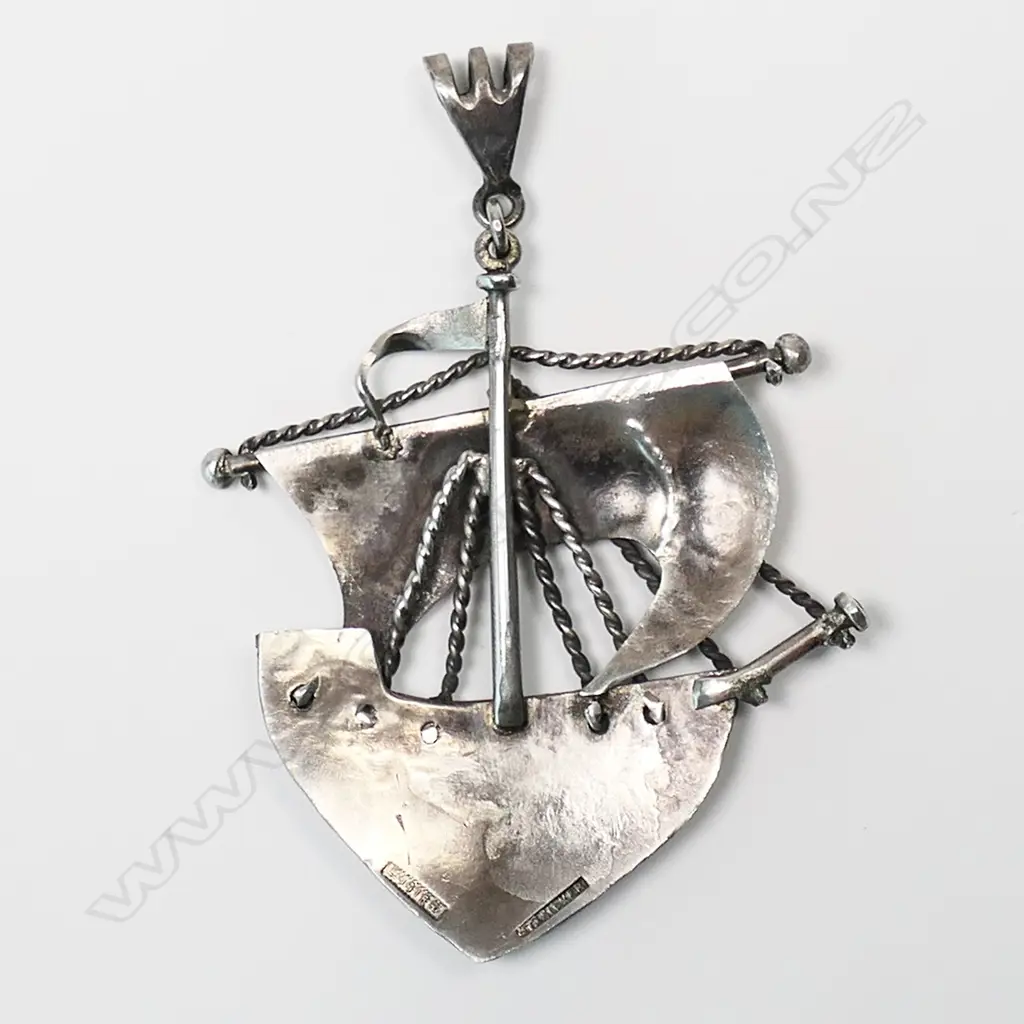 A New Zealand silver Louis Augustus Ogier (1869-1950) Arts and Crafts Pendant, Image 1++