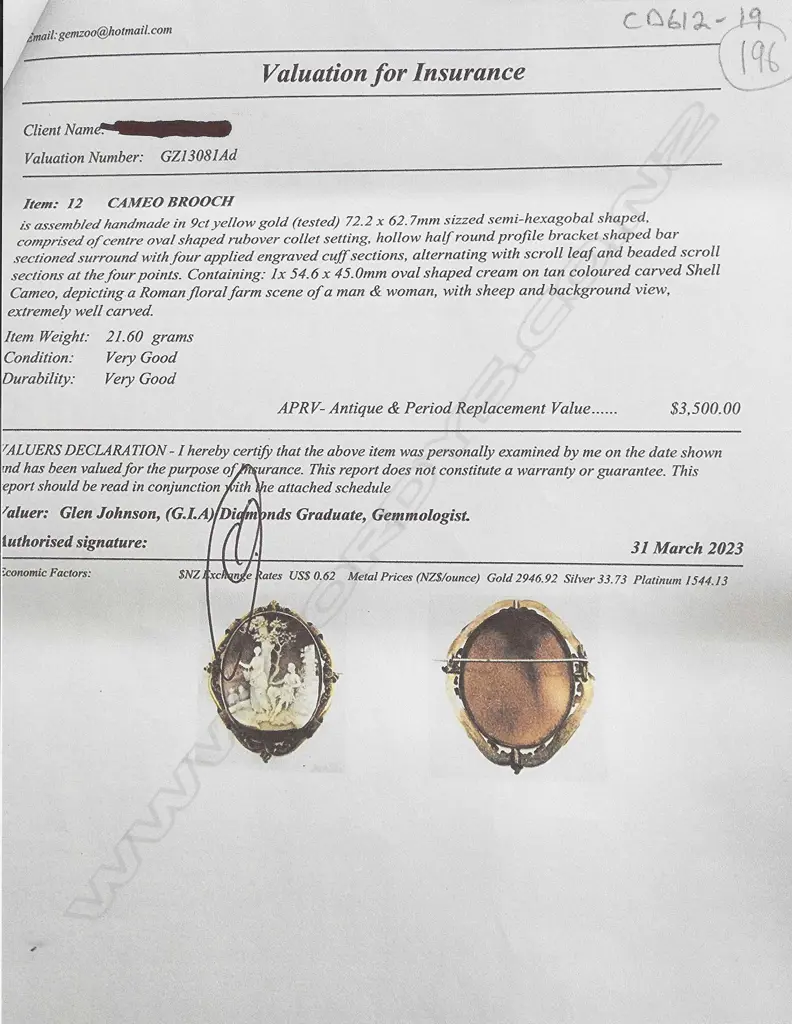 A Victorian 9ct gold and cameo brooch, Image 1++