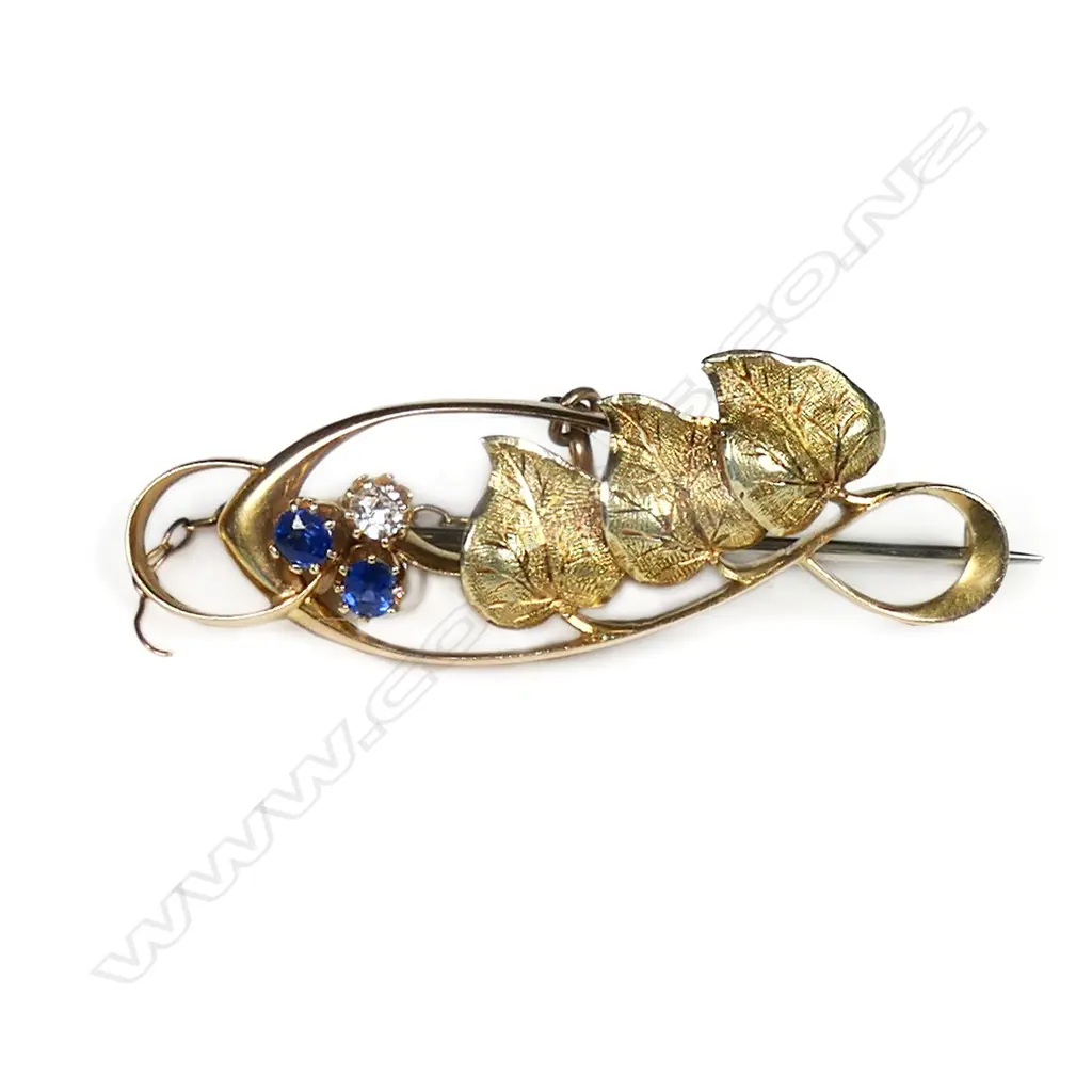 An 15ct yellow gold Art Nouveau brooch, Image 1++