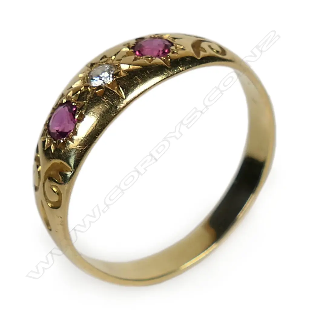 A c.1900 18ct yellow gold ruby and diamond ring, Image 1++