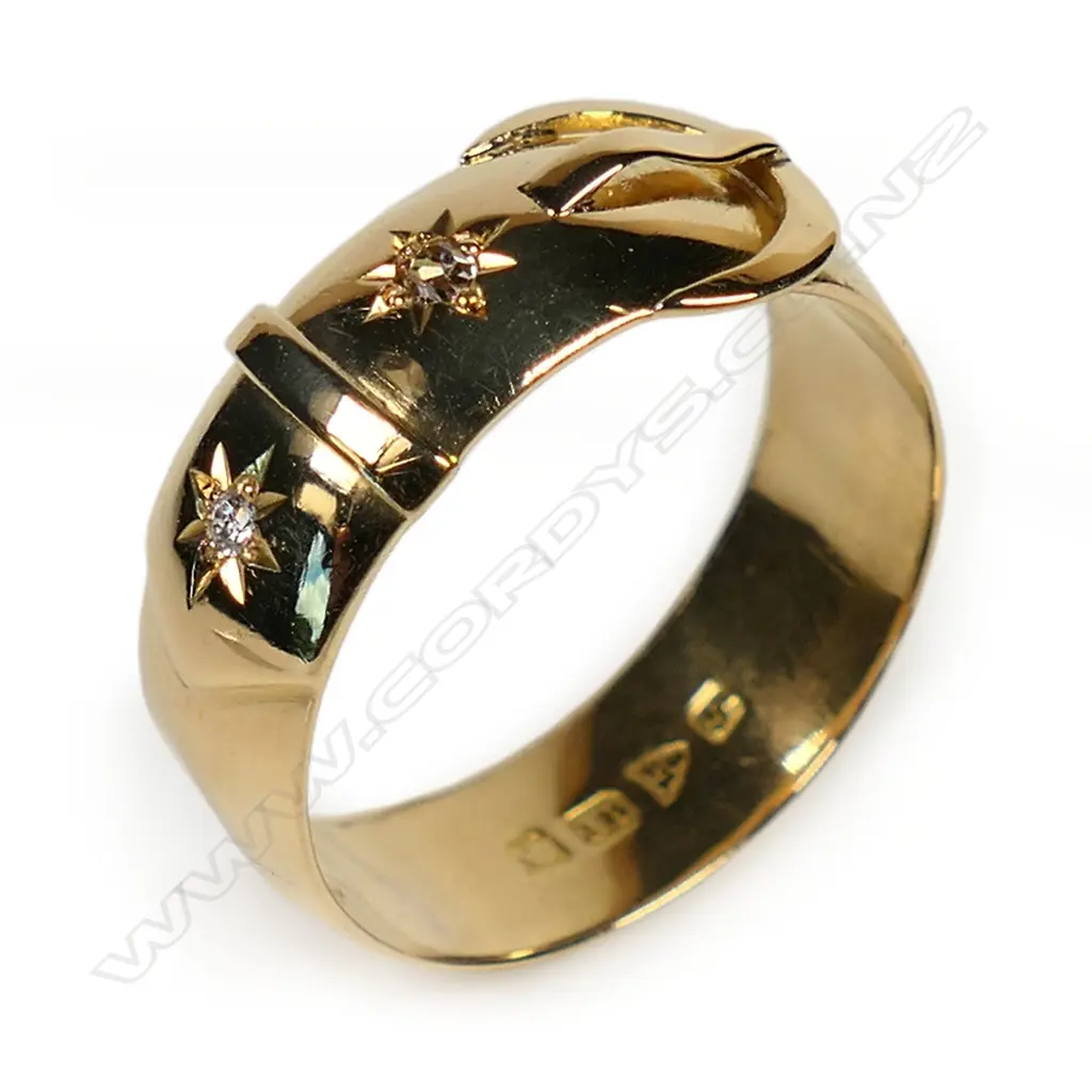 A 1915 18ct yellow gold and diamond buckle ring, Image 1++