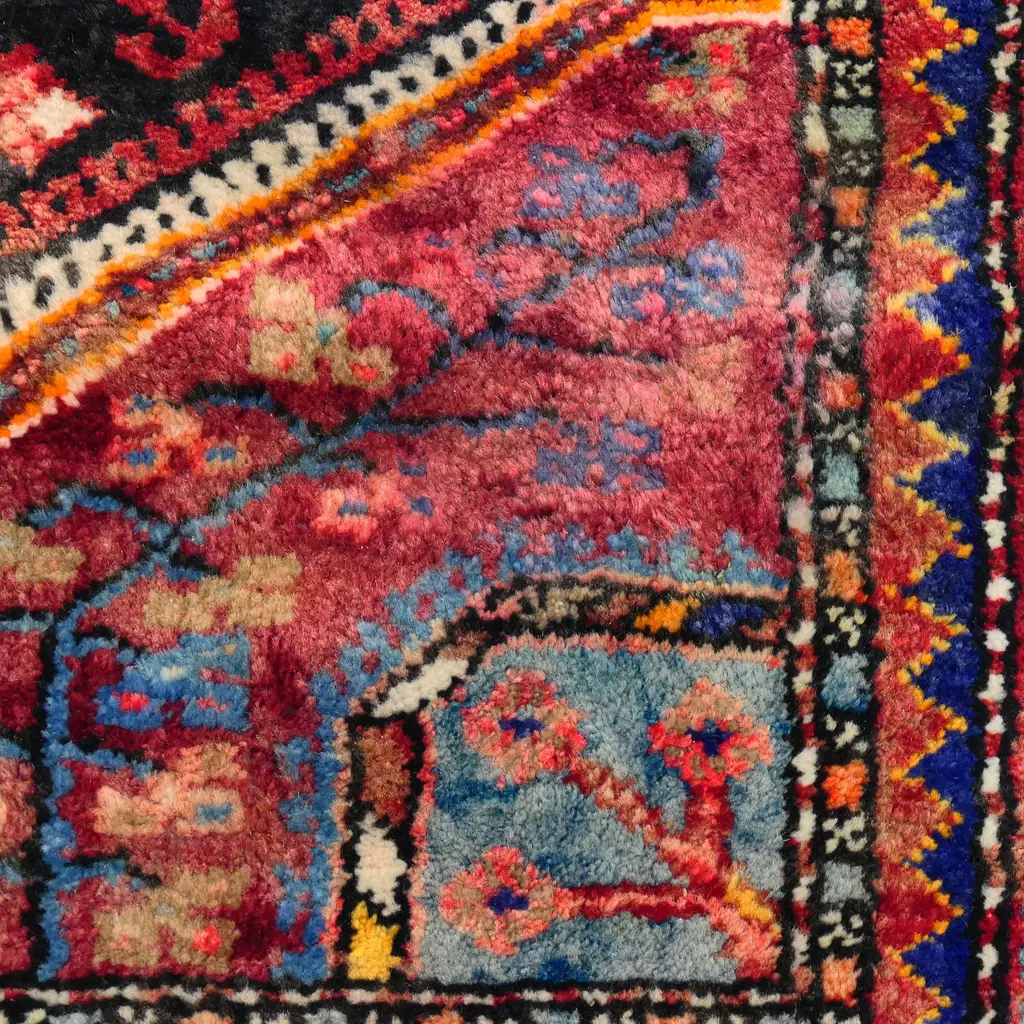 A Hamadan rug, Image 1++
