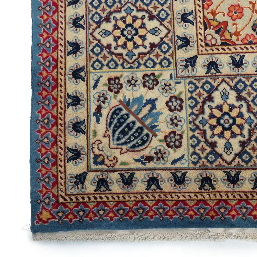 A very fine silk and wool Tabriz carpet, Image 1++