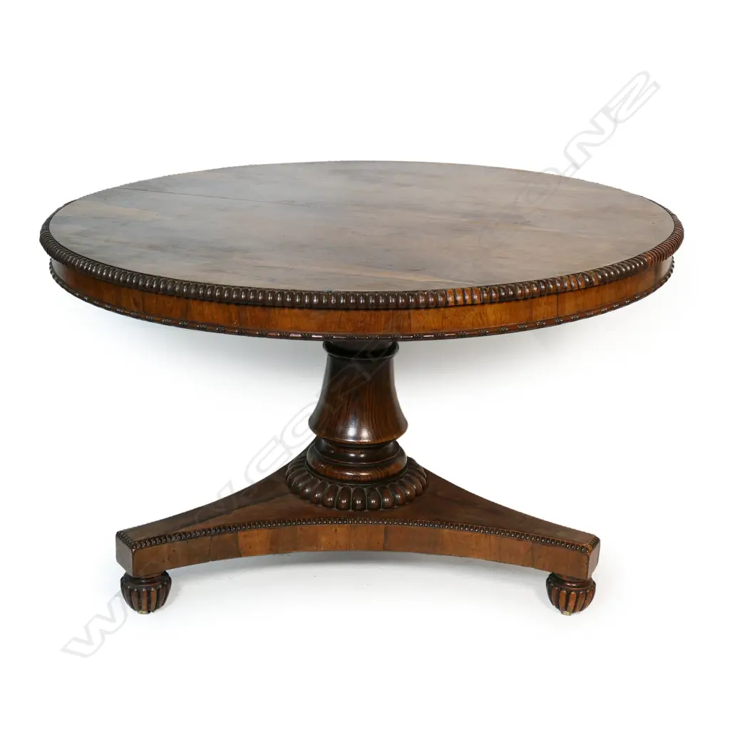 A William lV round rosewood supper table, Image 1++