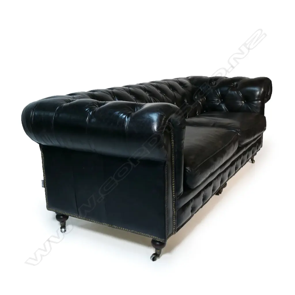 An 'Artsome' black leather 'Hampton Court two-seater Vintage Cigar' couch, Image 1++