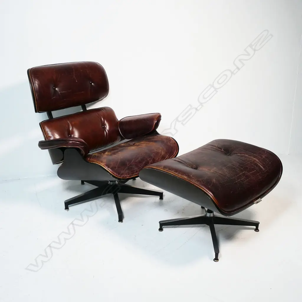 A modern Eames-inspired 'Artsome' lounge chair and ottoman, Image 1++