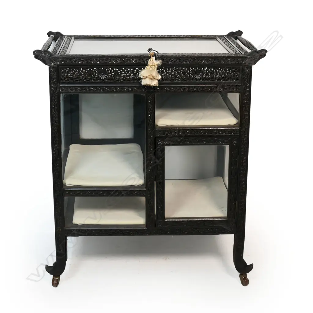 An Anglo-Indian display cabinet, Image 1++