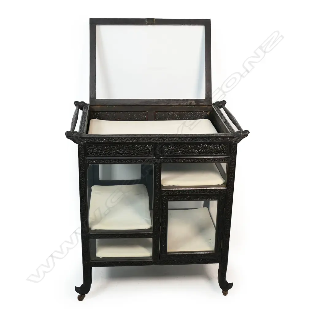 An Anglo-Indian display cabinet, Image 1++