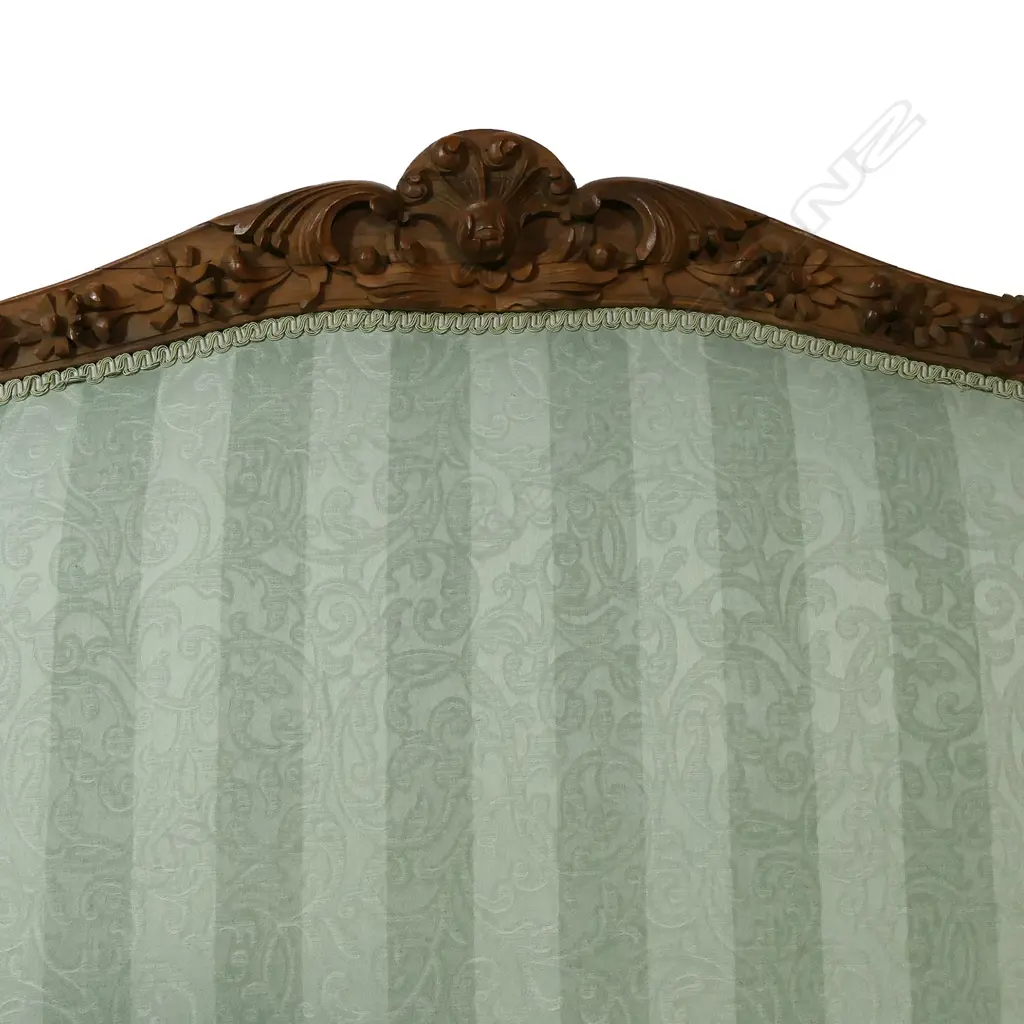 A 19thC French carved frame settee, Image 1++