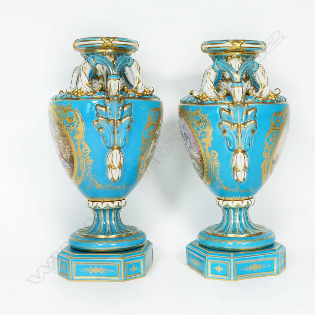 A pair of hand painted 19thC Sèvres porcelain urn vases, Image 1++