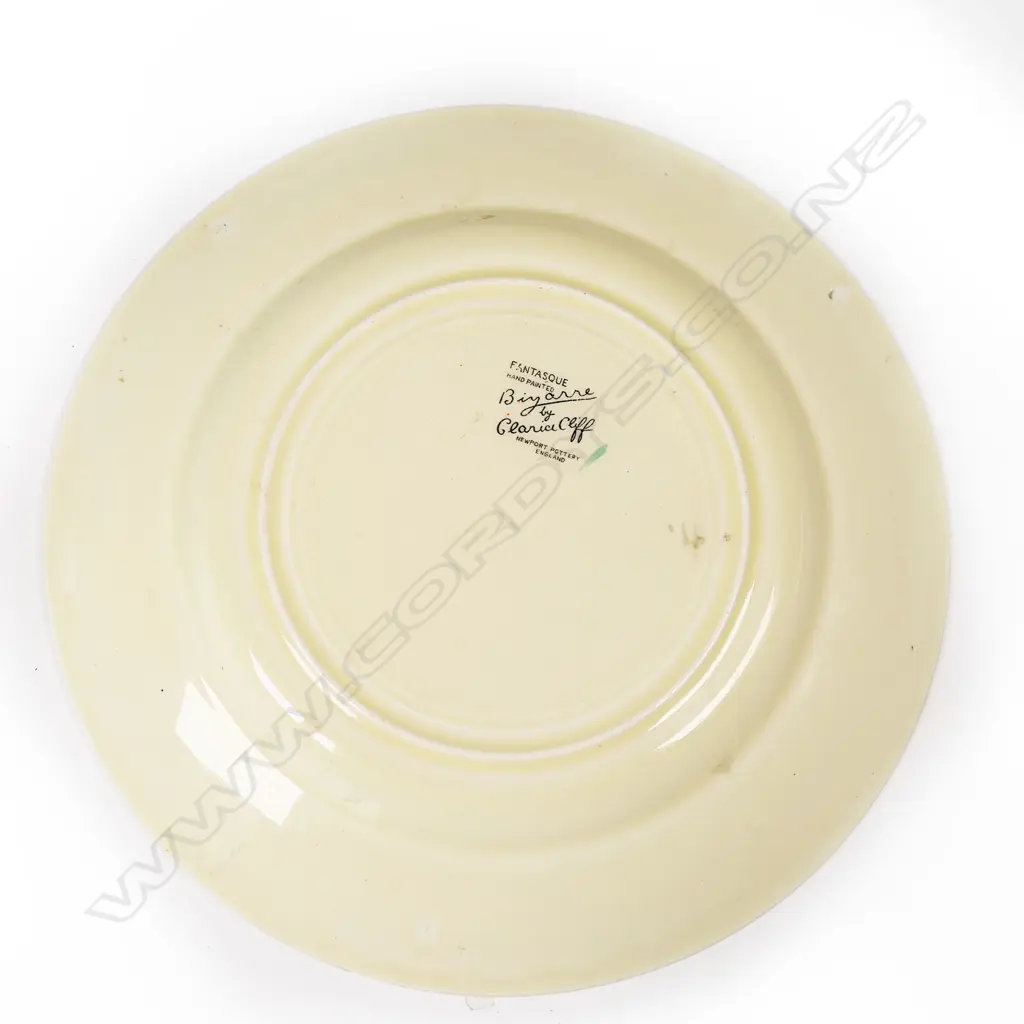 Clarice Cliff Bizarre plate - in the 'Solitude' pattern c.1930. Dia.230mm. Image 1++