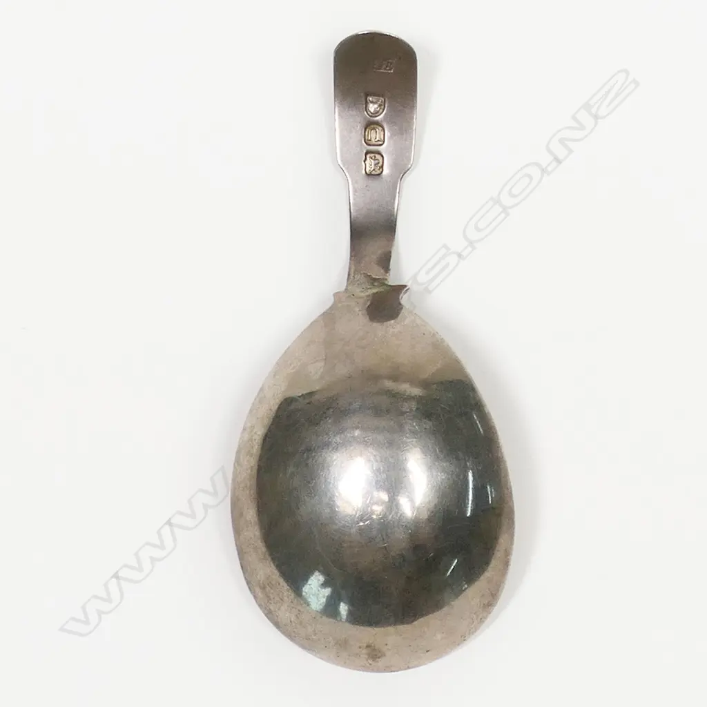 A George III silver caddy spoon - fiddle pattern. London 1815 by Josiah Snatt a specialist spoon maker. Image 1++