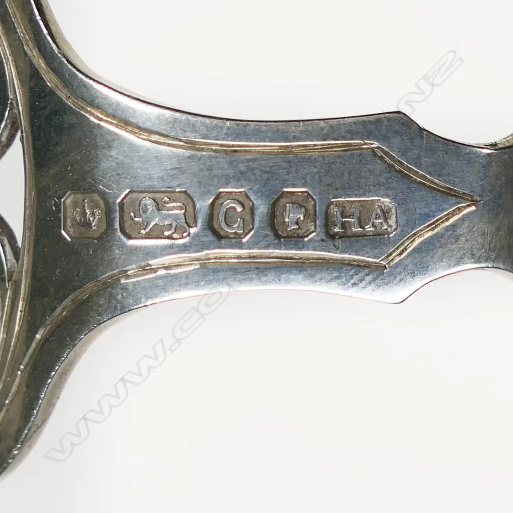 A pair of Victorian silver fishing theme engraved fish servers, Image 1++