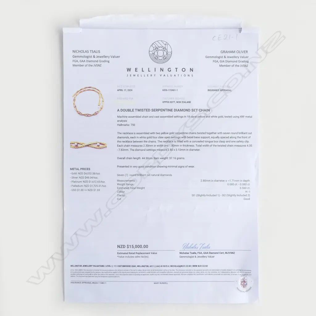 An 18ct gold diamond set chain necklace, Image 1++