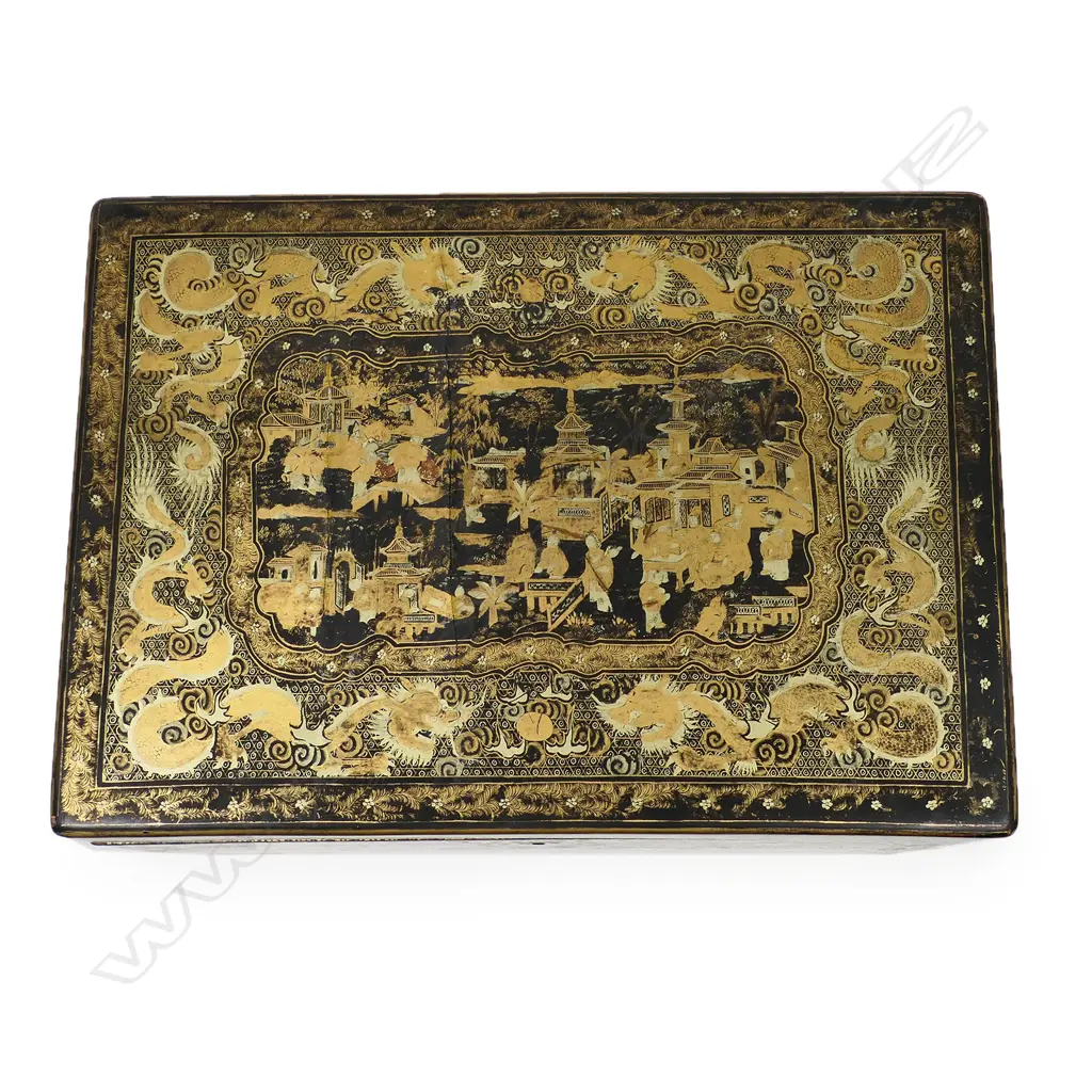 A 19thC Chinoiserie tea caddy, Image 1++