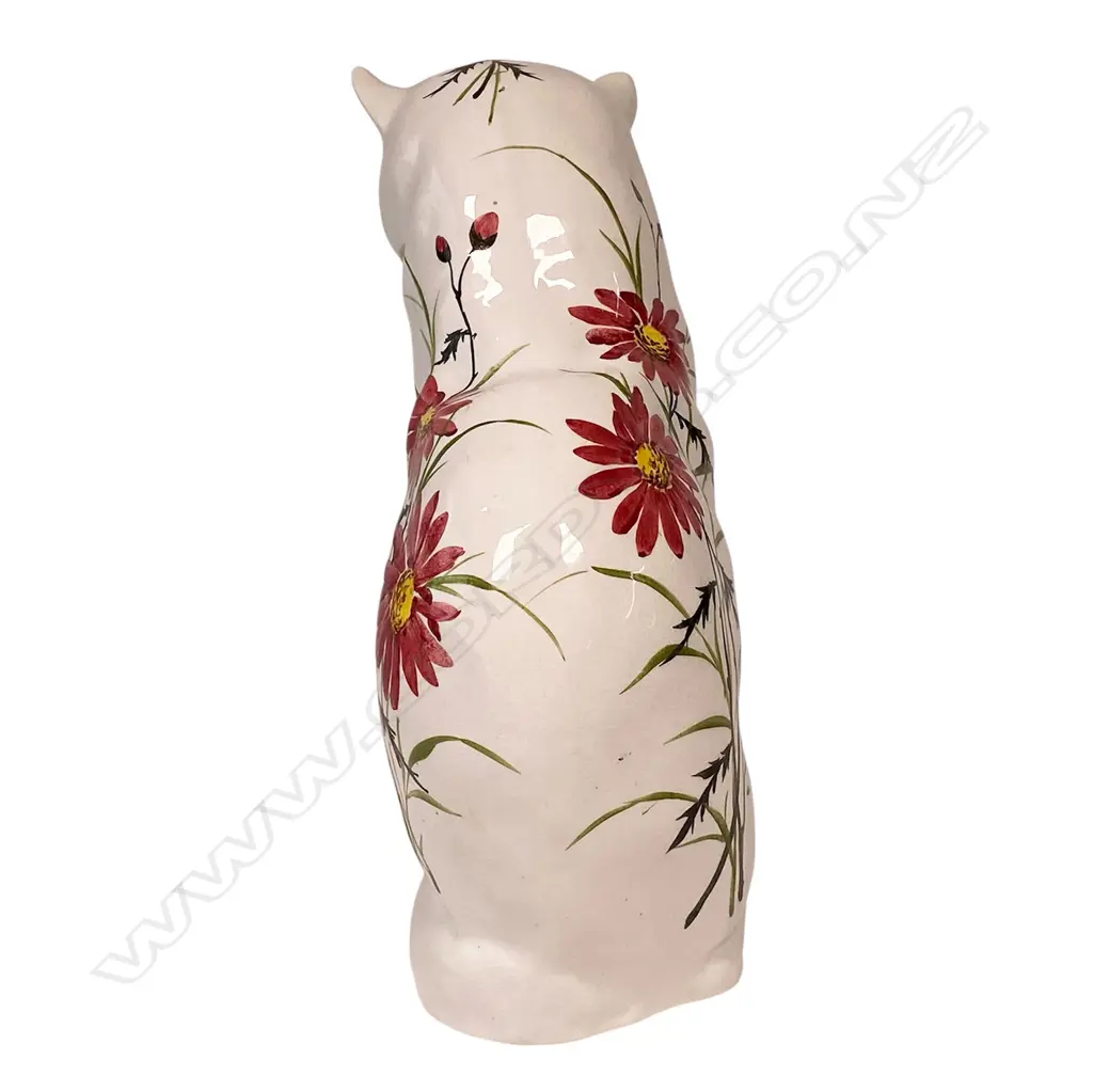 Plichta London Wemyss ware pottery seated cat, Image 1++