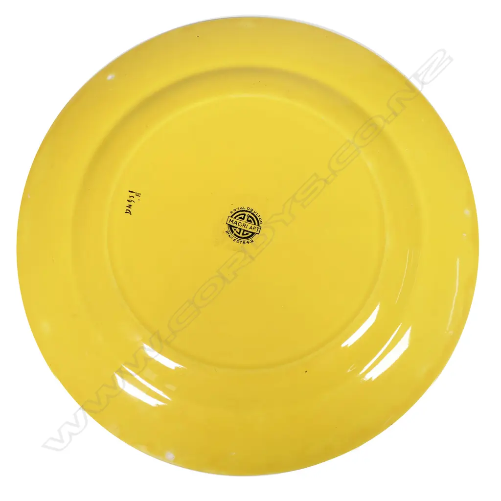 A Royal Doulton 'Māori Art' cabinet plate, Image 1++
