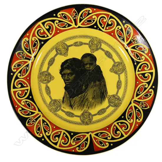 A Royal Doulton 'Māori Art' cabinet plate,