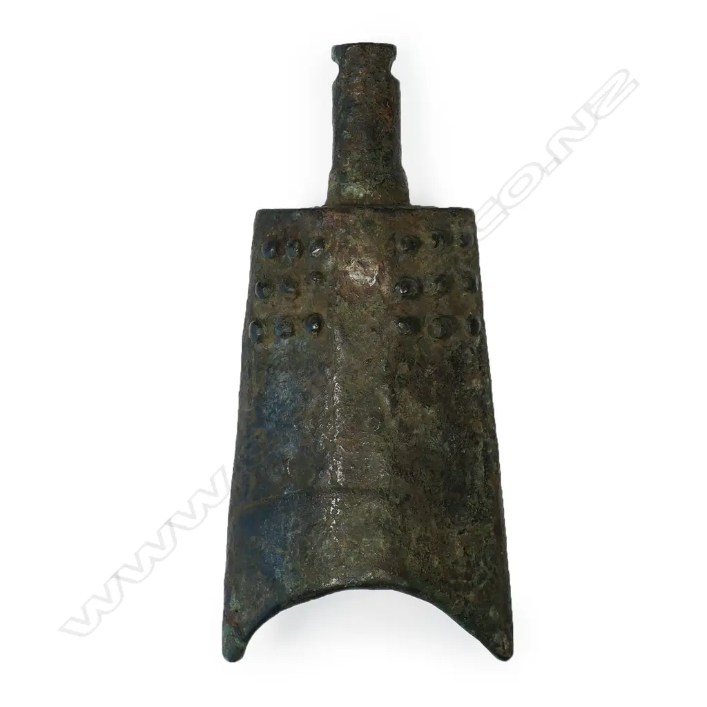 An antique (possibly ancient) small Chinese bronze temple bell, Image 1++