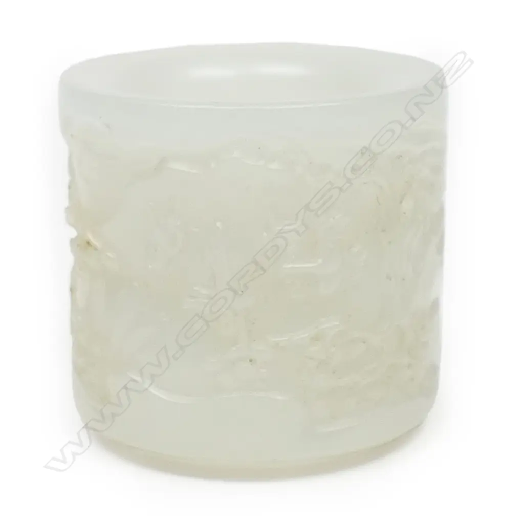 A quality Chinese carved white jade archers ring, Image 1++