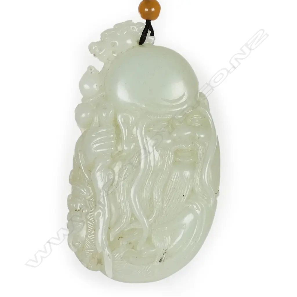 A quality Chinese carved white jade pendant, Image 1++