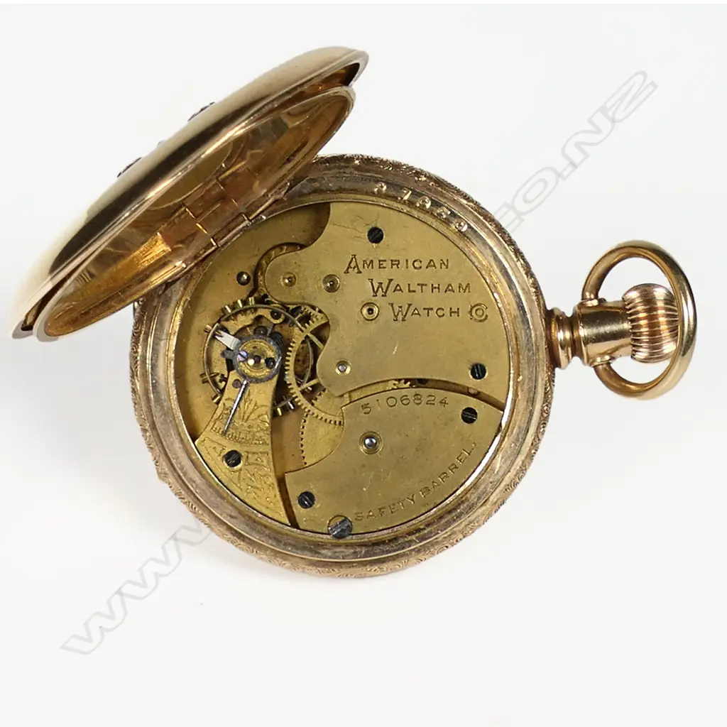 An 18ct rose gold full hunter Waltham pocket watch, Image 1++