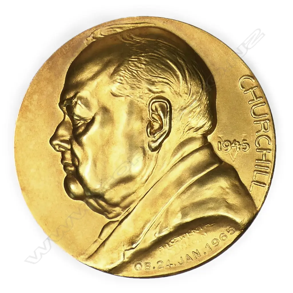 A large and impressive 22ct gold 1965 Sir Winston Churchill Medal, Image 1++