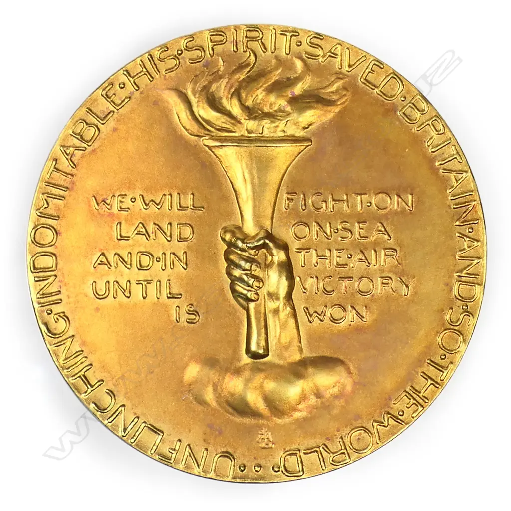 A large and impressive 22ct gold 1965 Sir Winston Churchill Medal, Image 1++