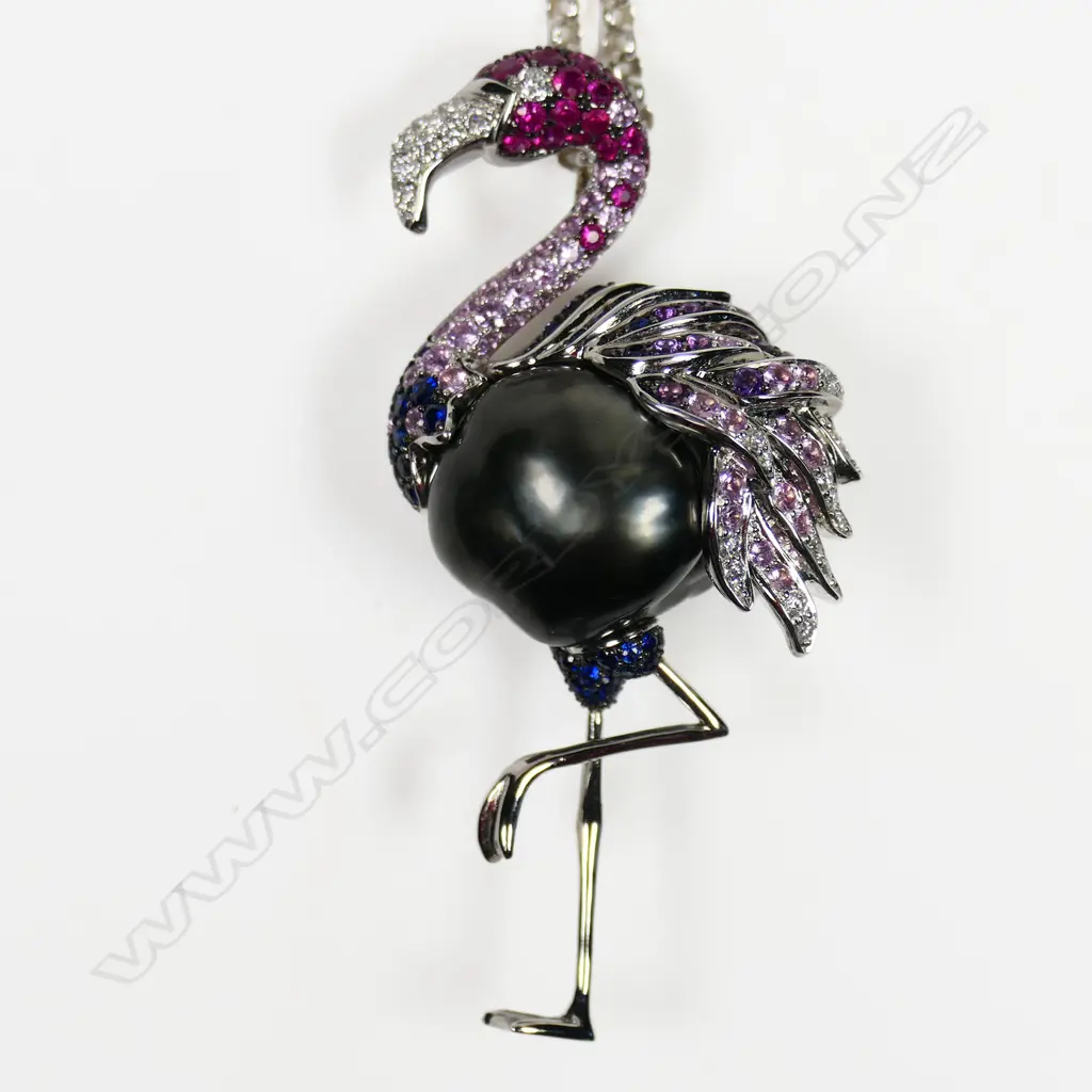An impressive 18ct white gold and gemstone set flamingo pendant, Image 1++