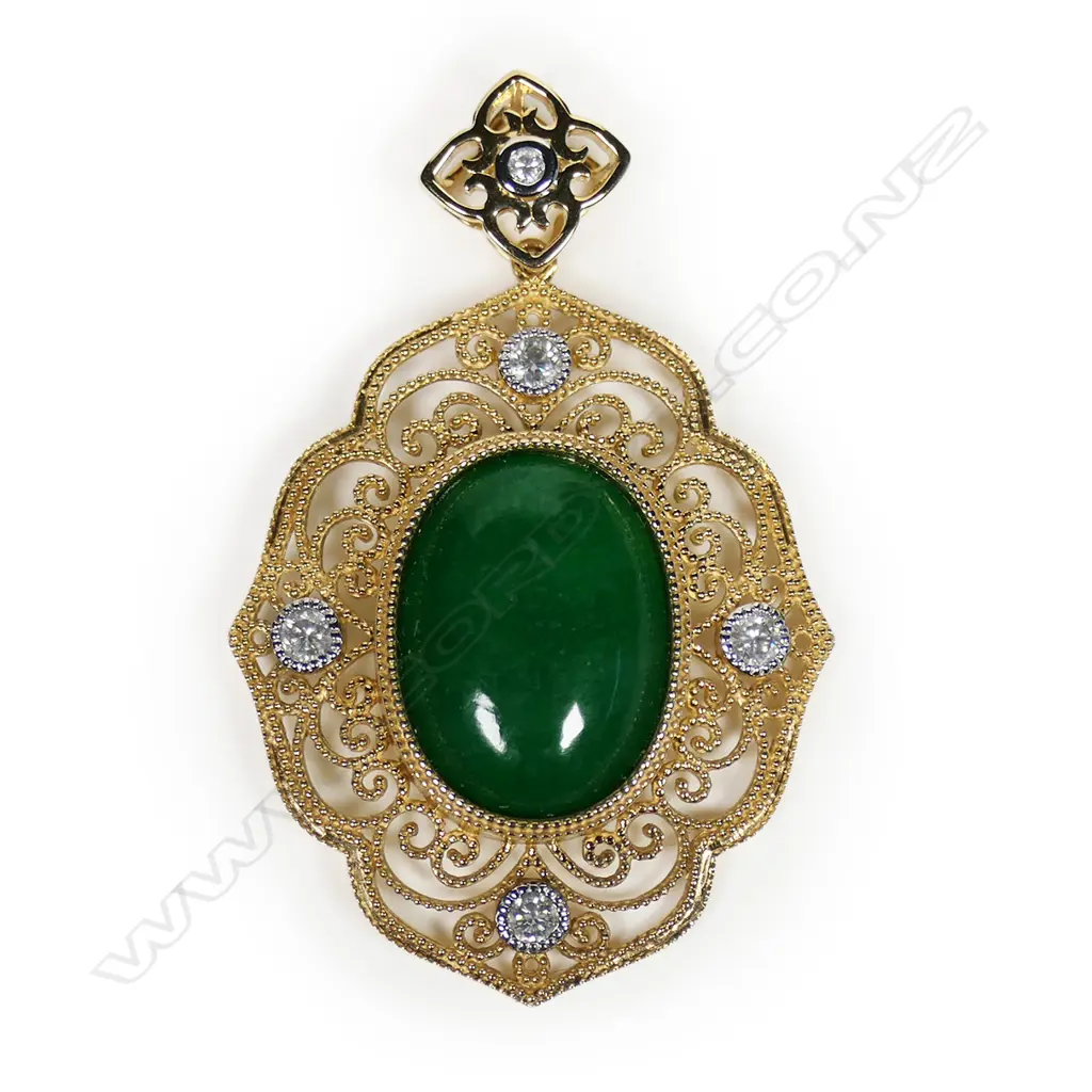 A 14ct gold jade and diamond antique style pendant, Image 1++