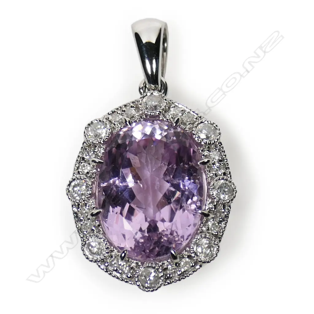A 14ct white gold kunzite and diamond antique style pendant, Image 1++