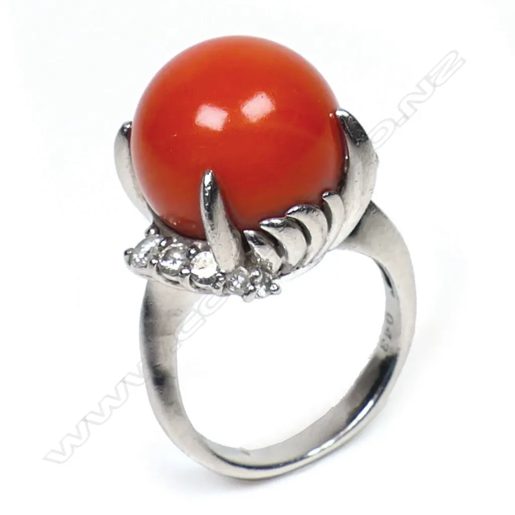 A platinum red coral and diamond lady's dress ring, Image 1++