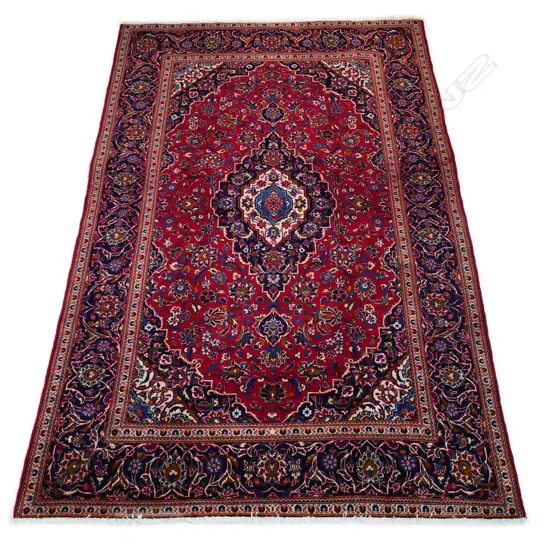 A fine hand-knotted Kashan carpet,