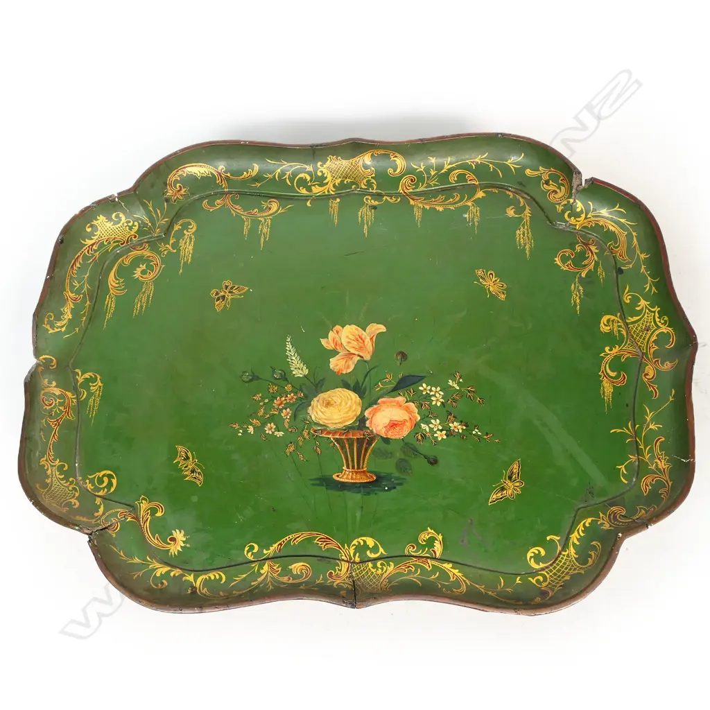 A vintage chinoiserie folding tray top table, Image 1++