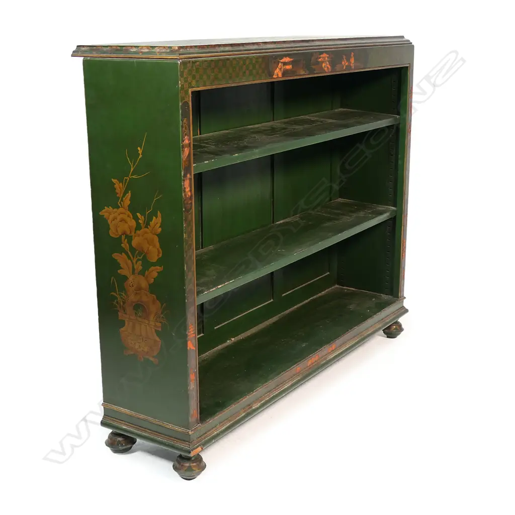 A vintage chinoiserie bookcase, Image 1++