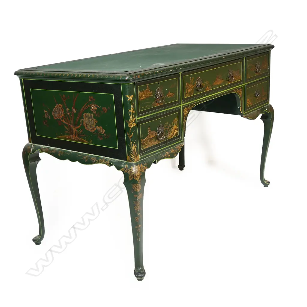 A vintage chinoiserie desk, Image 1++