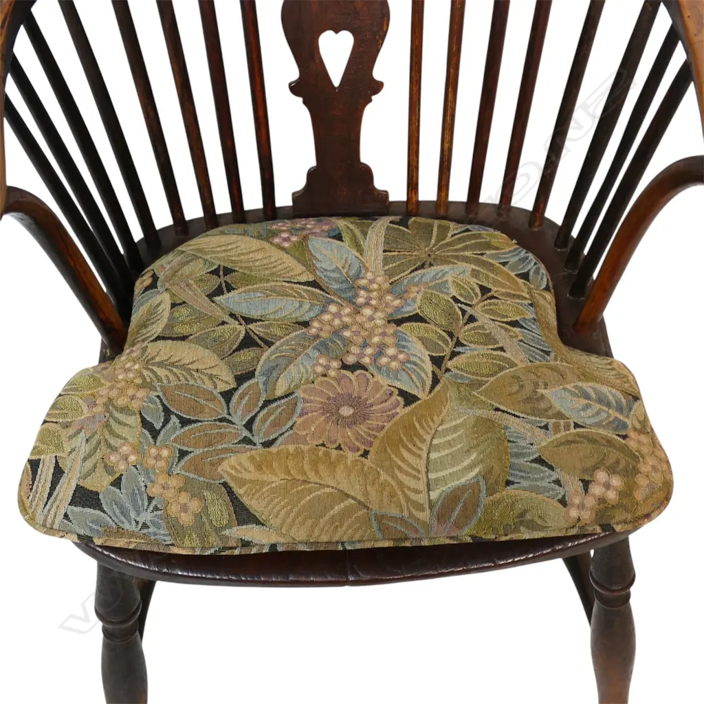 A 19thC elm stick-back Windsor armchair, Image 1++