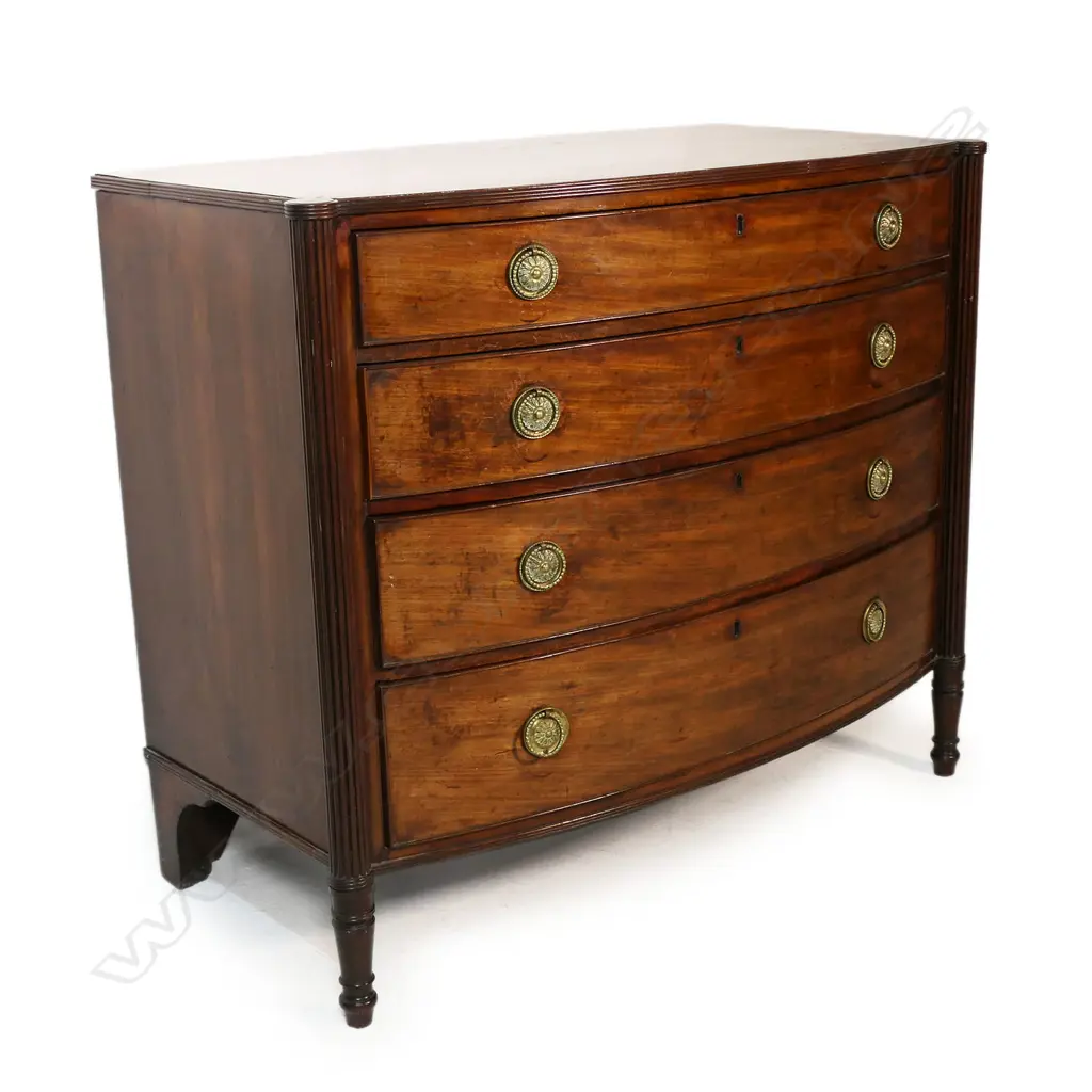 A late Georgian mahogany bowfront four drawer chest, Image 1++