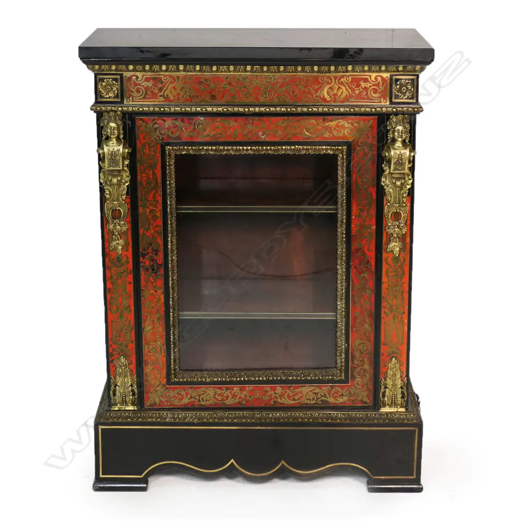 A 19thC French boulle cabinet, Image 1++