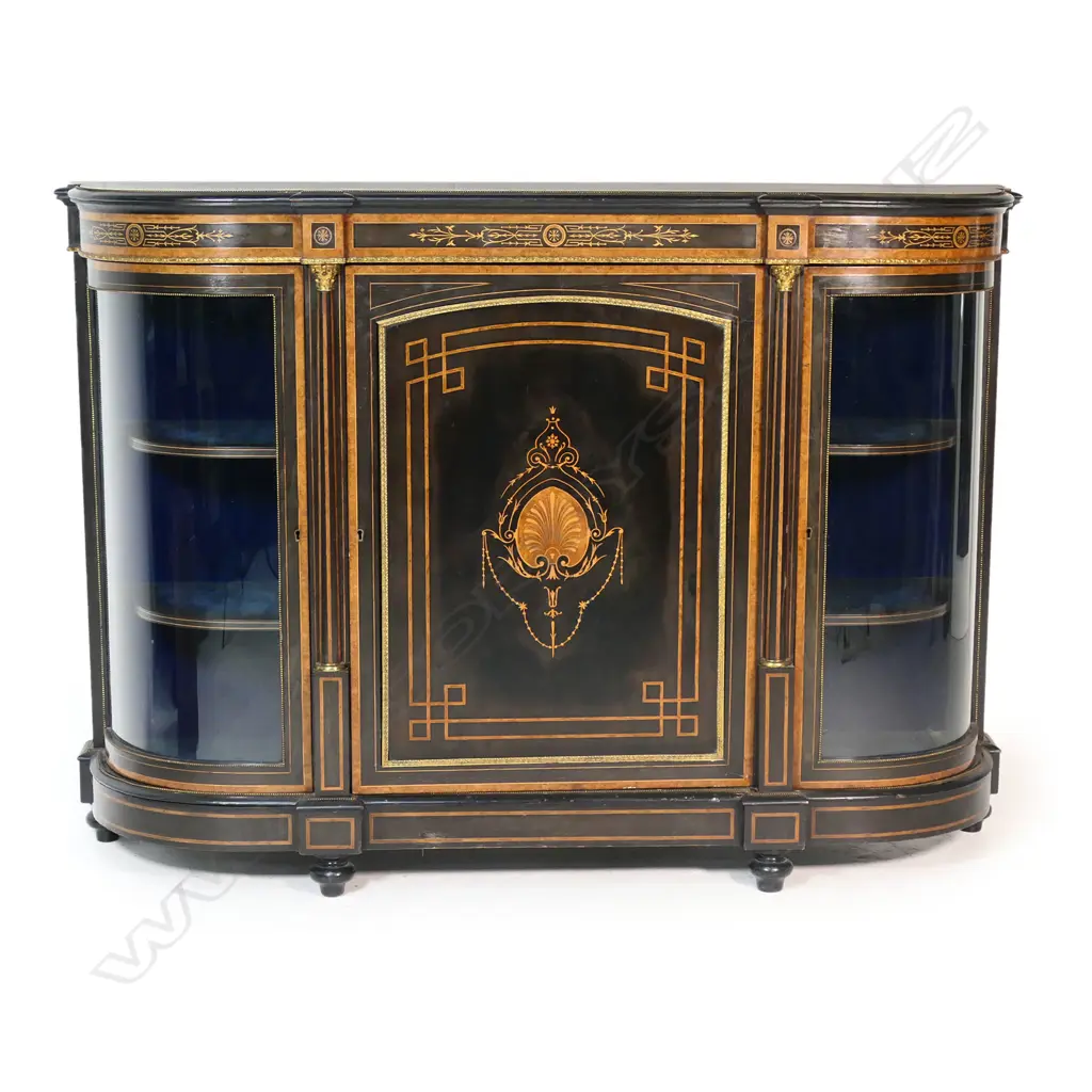 A Victorian credenza, Image 1++