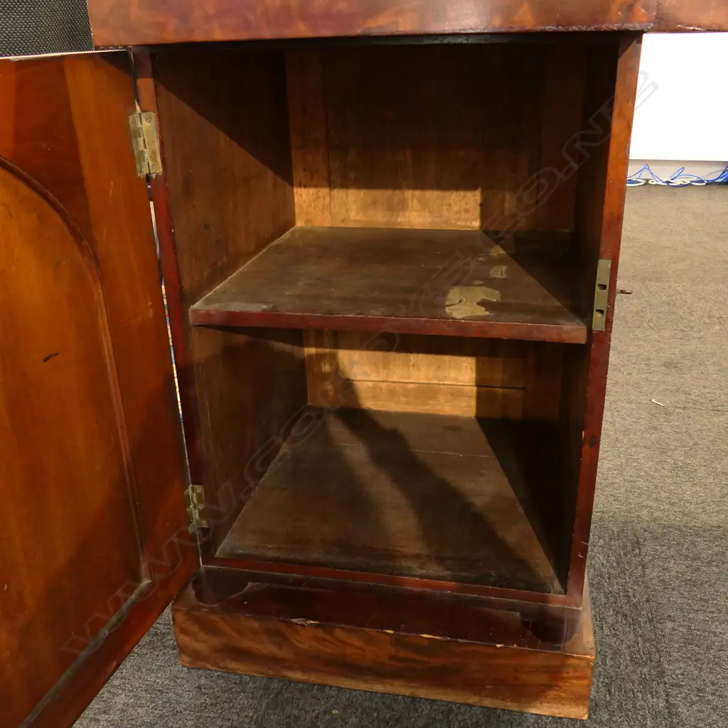 A William IV flame mahogany twin pedestal breakfront sideboard, Image 1++