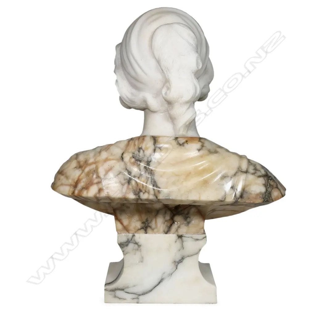 A c.1900 Italian carved marble bust of a young woman, Image 1++