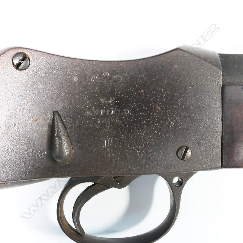 An Australian colonial issue .577/450 Enfield Martini-Henry Rifle MkIII and bayonet Image 1++