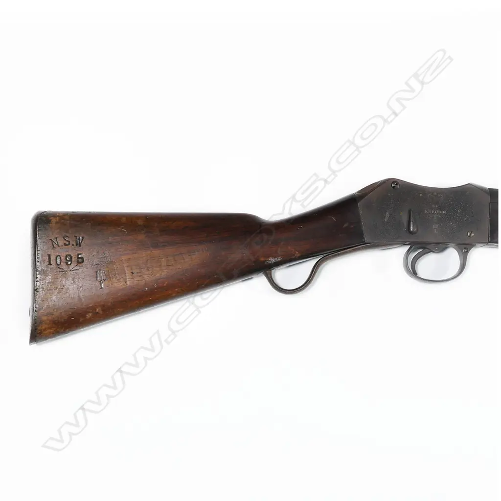 An Australian colonial issue .577/450 Enfield Martini-Henry Rifle MkIII and bayonet Image 1++