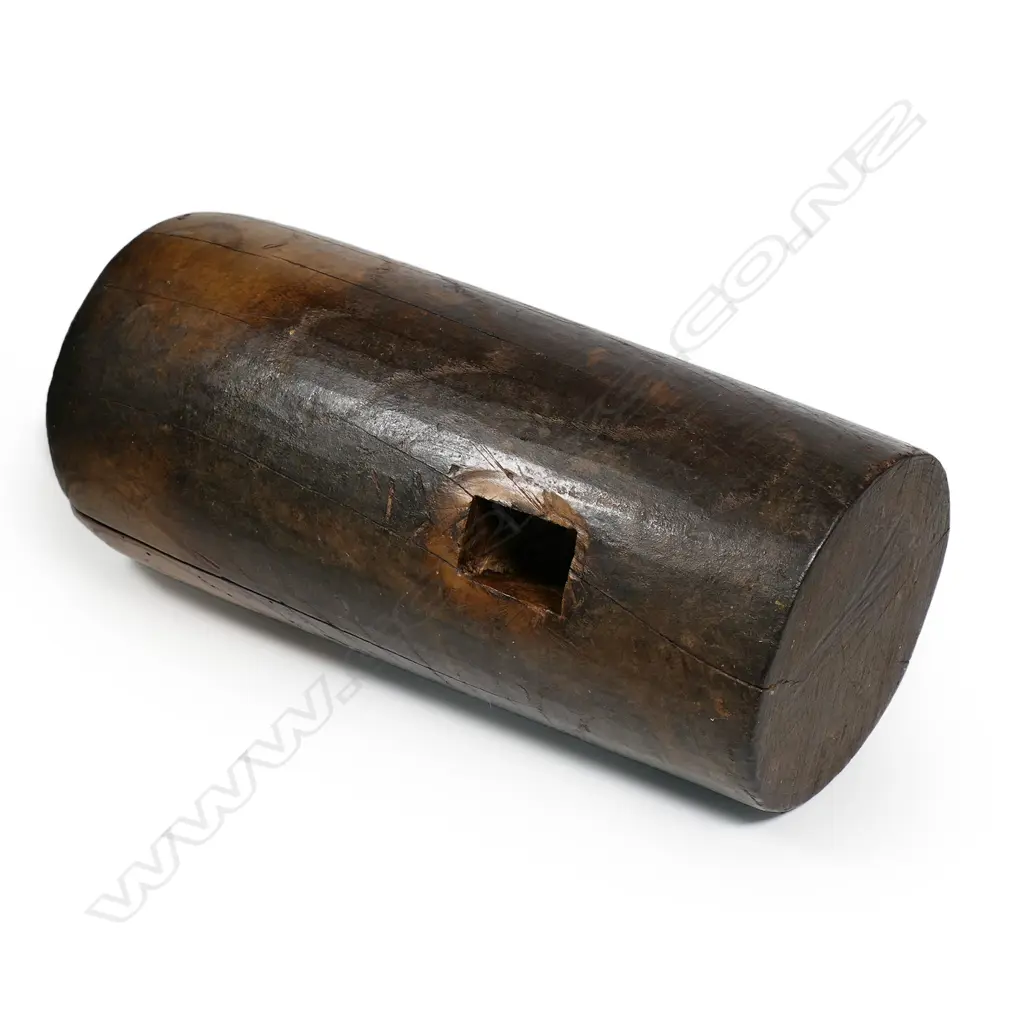 A massive 19thC Japanese wooden hammer head, Image 1++